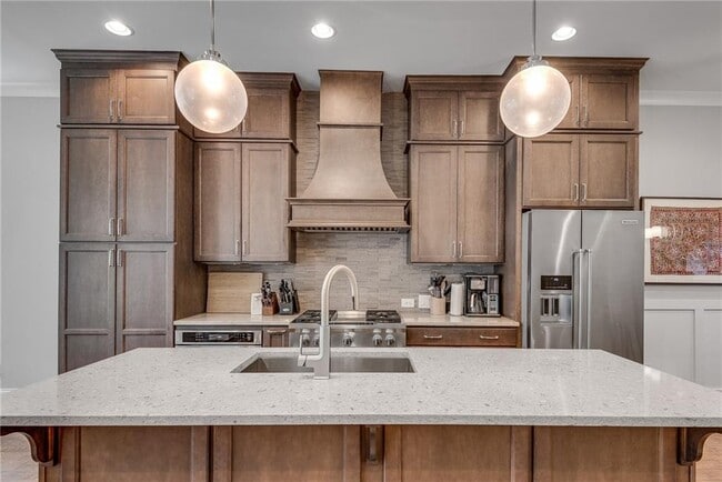 Building Photo - 345 Glen Iris Dr NE