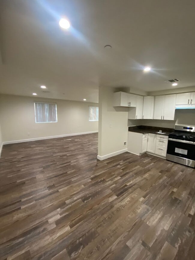 Building Photo - 23(1456,1458)