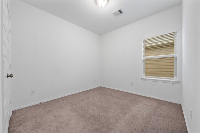 Building Photo - 16639 Spirit St