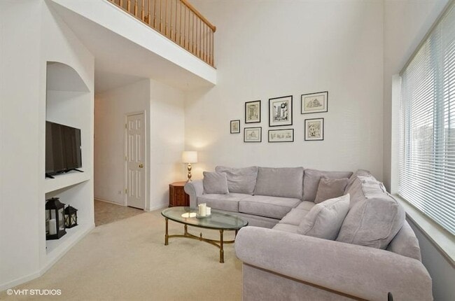 Building Photo - 376 Tower Dr