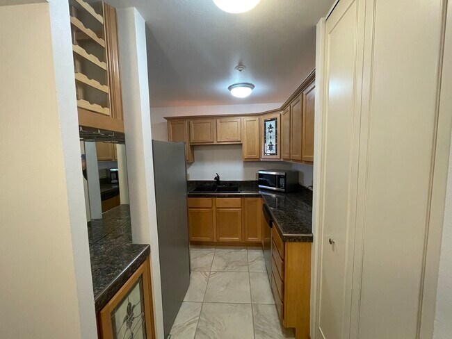 Kitchen - 4155 W Rivers Edge Cir