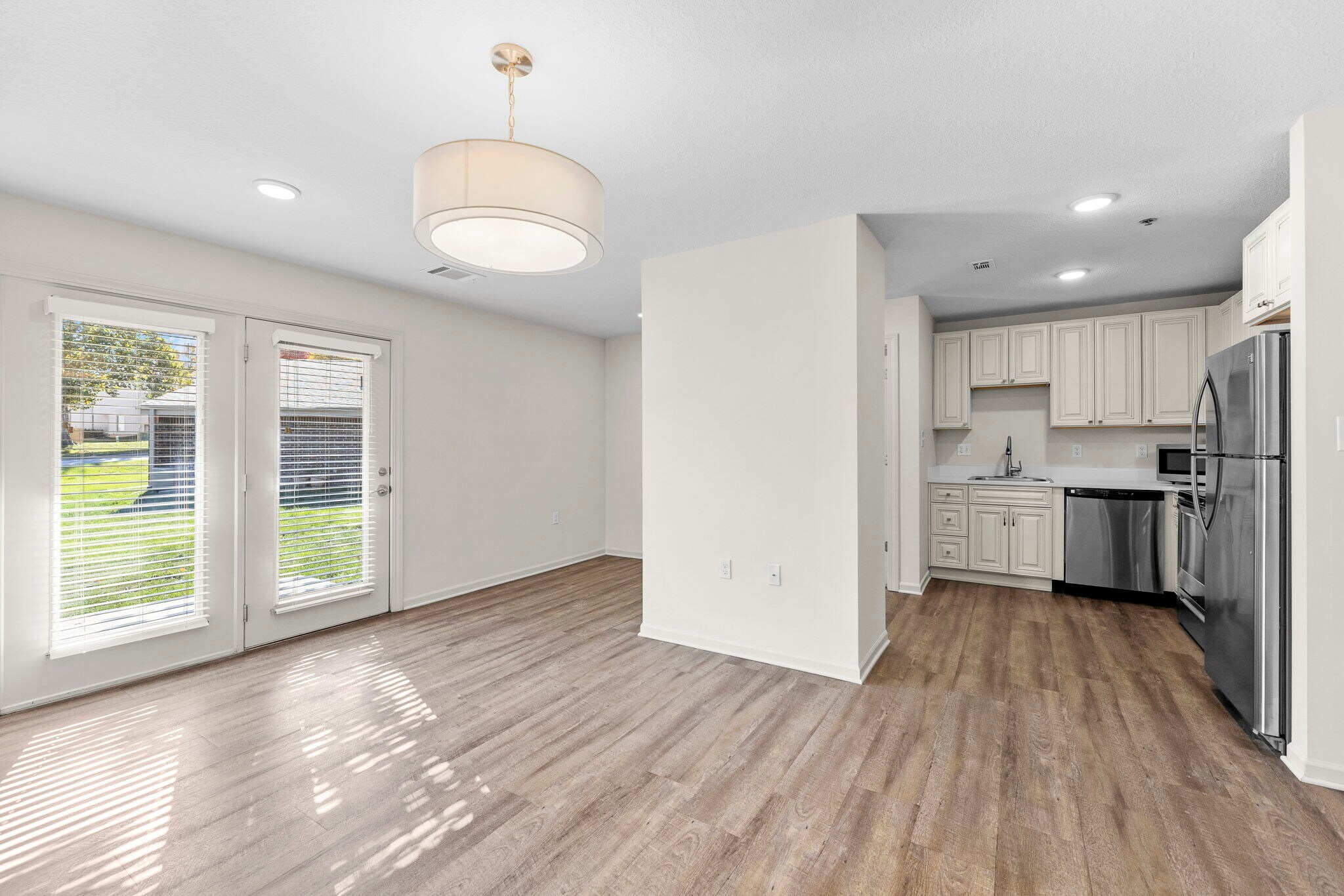 Building Photo - 2900 NE Kendallwood Pkwy