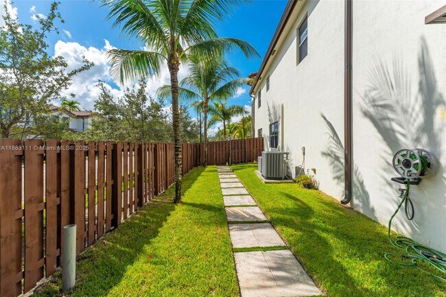 Building Photo - 9805 NW 89th Terrace