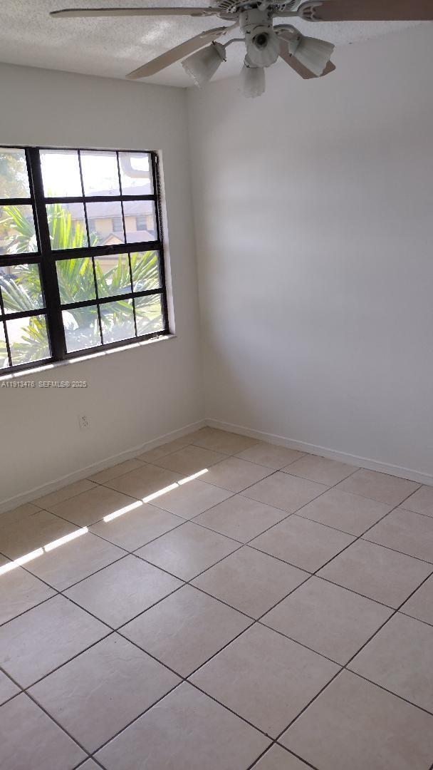 Building Photo - 1151 NE 210th Terrace