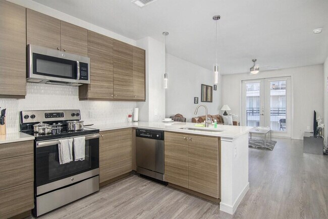 Building Photo - 4105 McKinney Ave