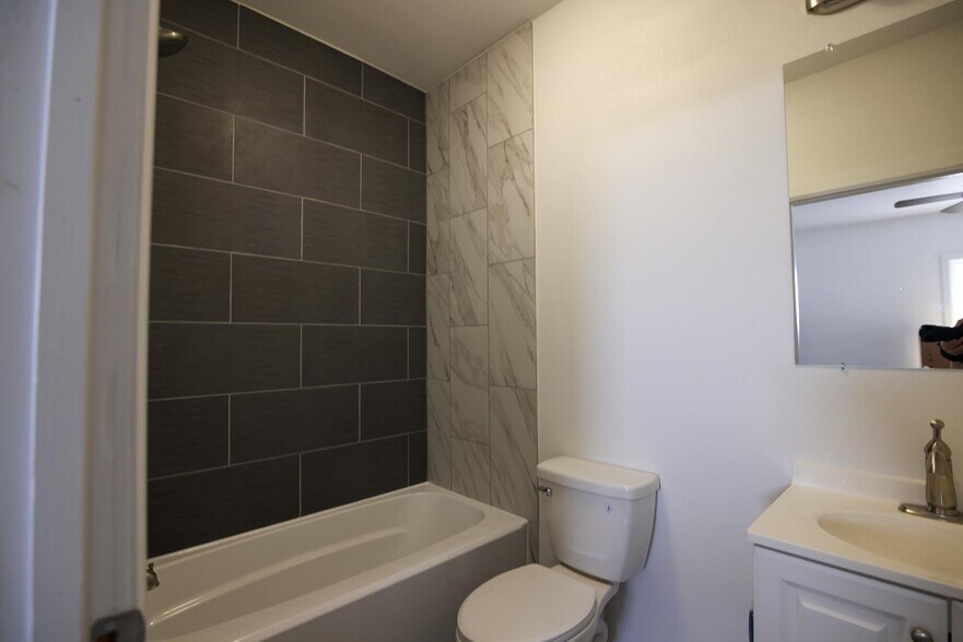Bathroom - 635 Elm Ave