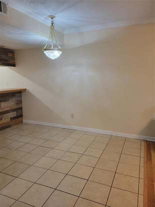 Building Photo - 3121 Park Ln