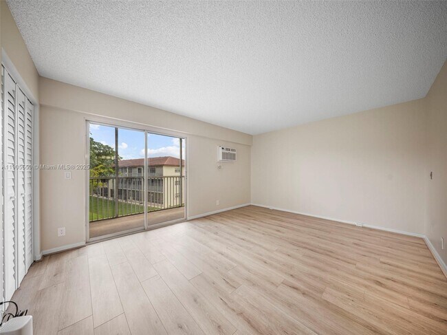 Building Photo - 151 SW 135th Terrace