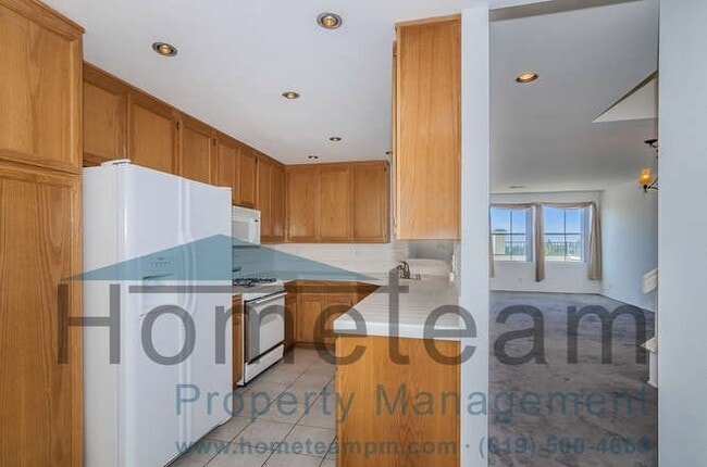 Building Photo - 2BR / 2.5 BA 1314 SQFT TOWNHOME RANCHO DEL...