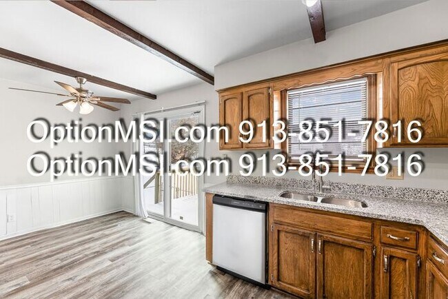 Building Photo - 1/2 month free if moved in by 2/28!! A great place to call home!!