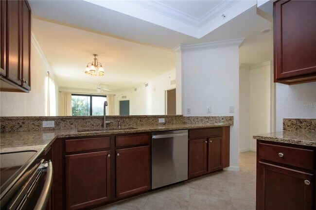 Building Photo - 16804 Vardon Ter