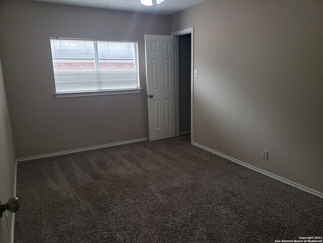 Building Photo - 2859 Redland Trail