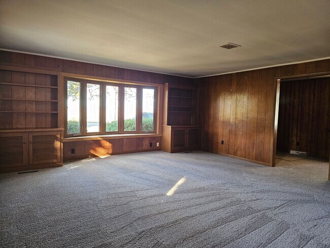 Building Photo - Great Two Bedroom Home in Haskins