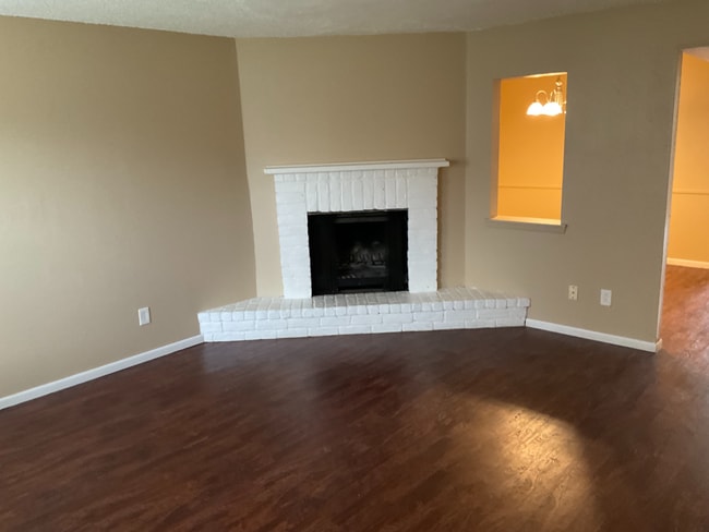 Building Photo - 85 E Caldwood Dr