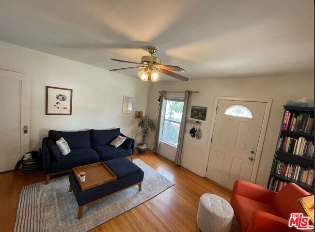 Building Photo - 1320 N Harvard Blvd