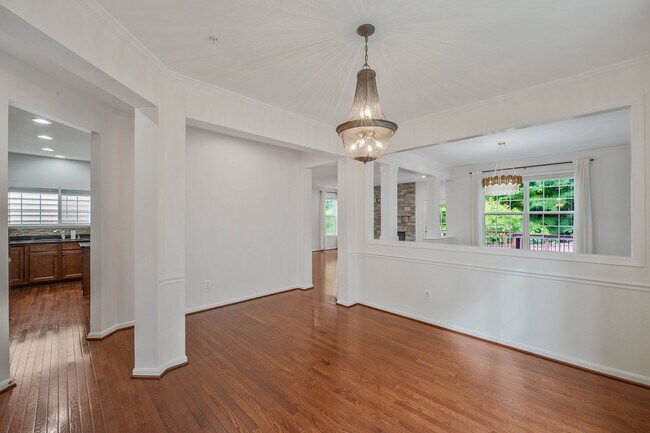 Building Photo - 3461 Eagle Ridge Dr