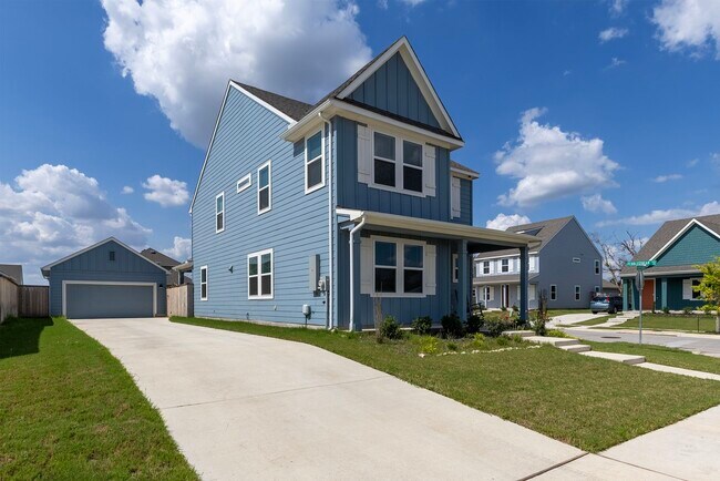 Building Photo - 313 Cherry Blossom Ln