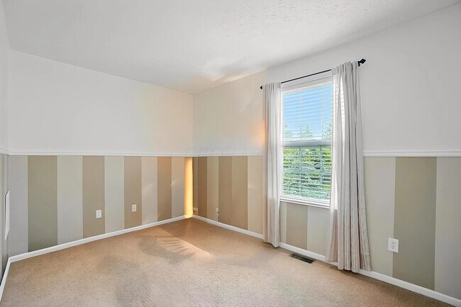 Building Photo - 1630 Holland Dr