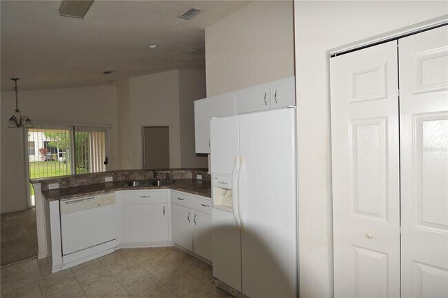 Building Photo - 4930 NW 20th Dr