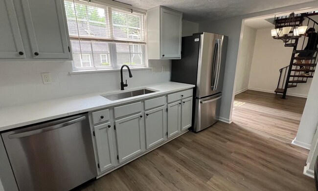 Building Photo - 116 Long Leaf