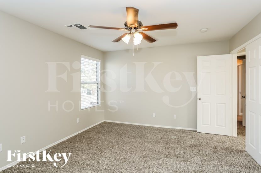 Building Photo - 7225 N Harbow Ridge Pl