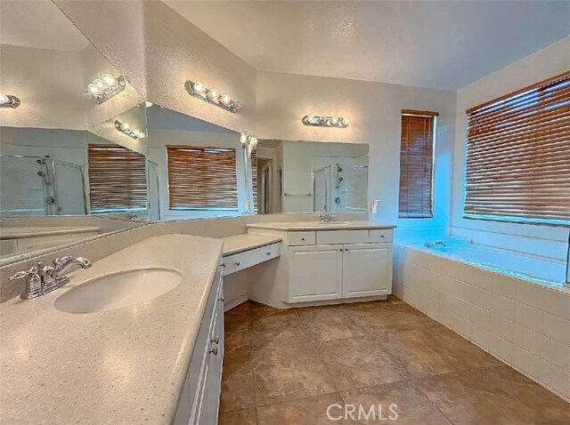 Building Photo - 7408 Morning Hills Dr