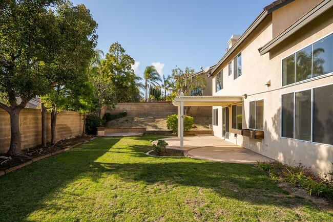 Building Photo - 1426 Rancho Hills Dr
