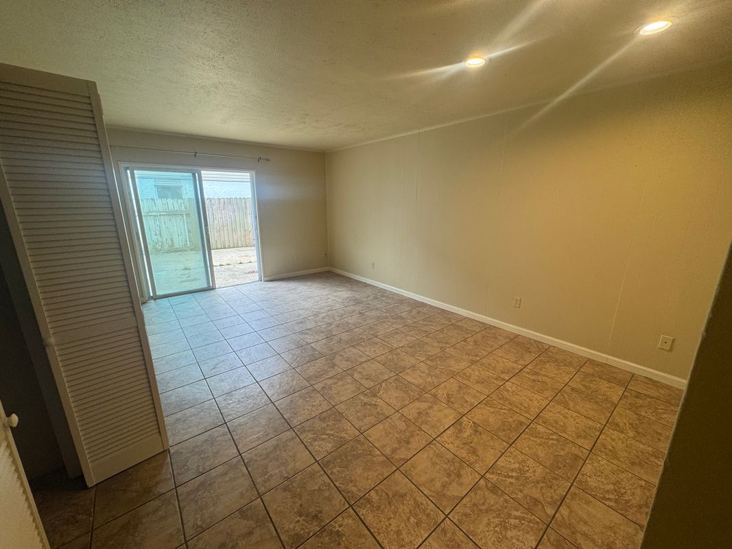 Building Photo - 3738 S I-10 Service Rd W