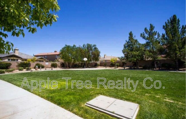 Building Photo - 1560 Gazebo Ln