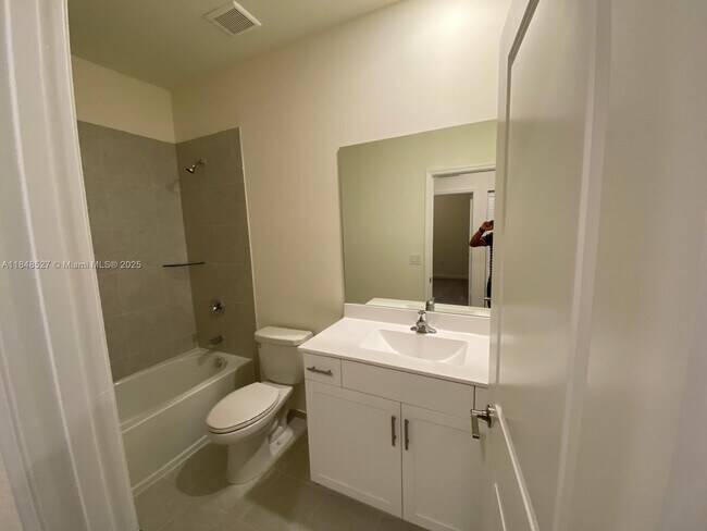 Building Photo - 3382 W 112th St