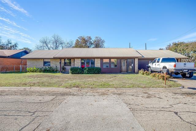 Building Photo - 1911 Joslin St