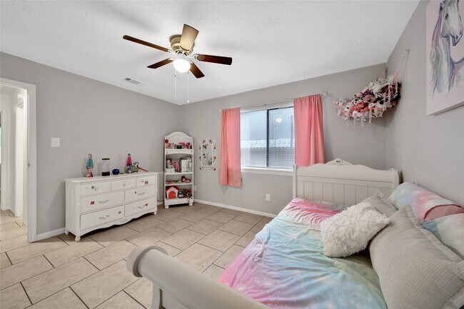 Building Photo - 31723 Ironwood Dr