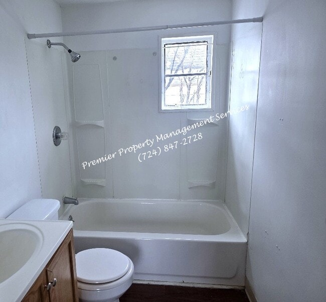 Building Photo - 307 Todd St