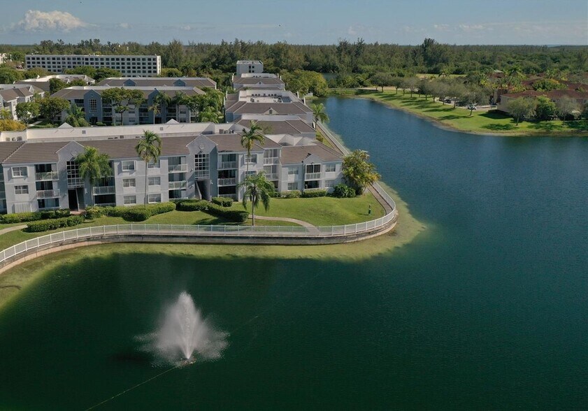 Building Photo - 8560 SW 212th St