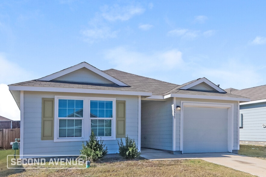 Primary Photo - 5915 Nyquist Wy