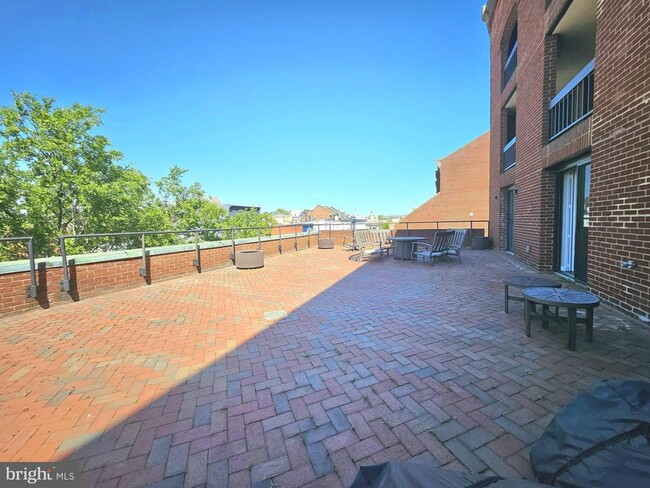 Building Photo - 1080 Wisconsin Ave NW