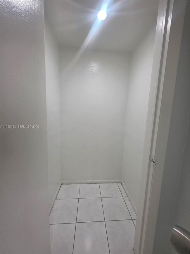 Building Photo - 8101 SW 73rd Ave