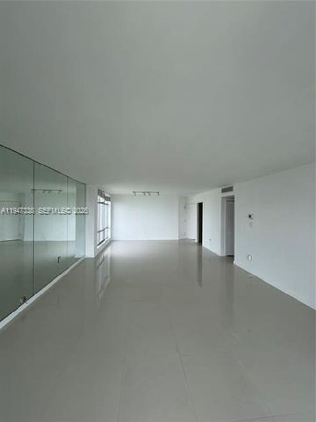 Building Photo - 5750 Collins Ave