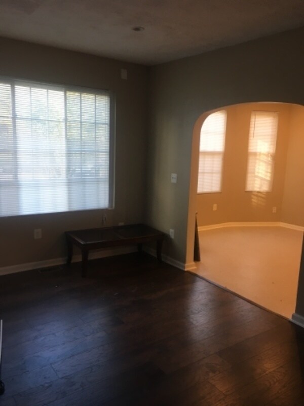 Building Photo - 3400 Fairview Ave