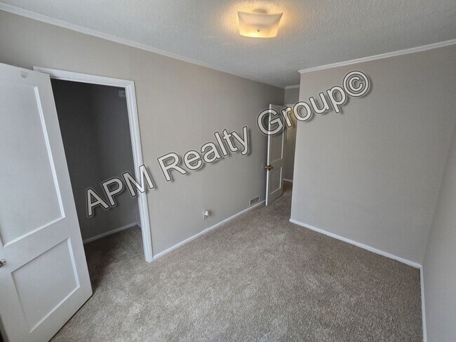 Building Photo - 320 S Beltline Blvd