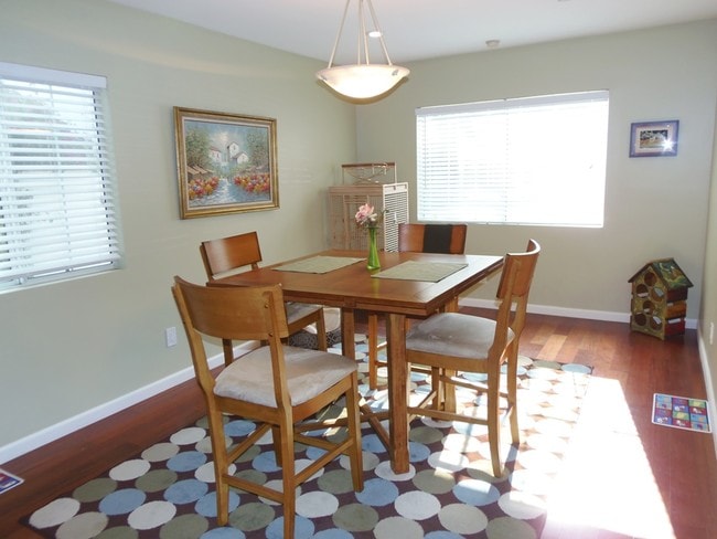 Former Tenants set up, but can fit a much larger table - 4009 Beverly Glen Blvd
