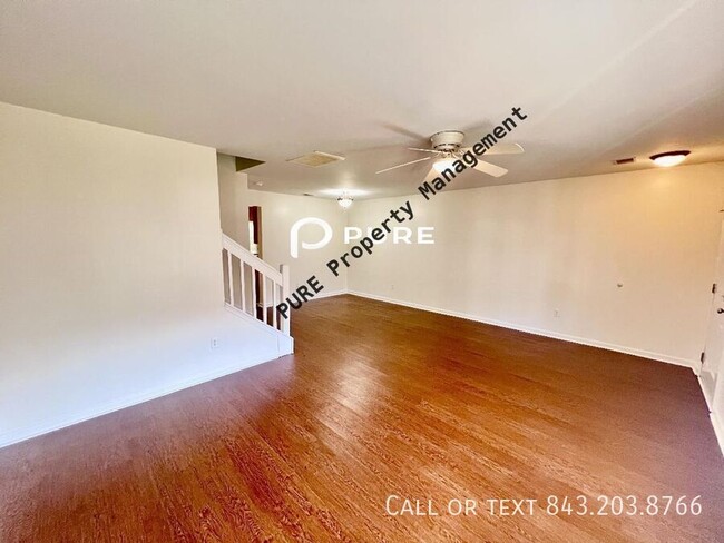 Building Photo - 7975 Shadow Oak Dr
