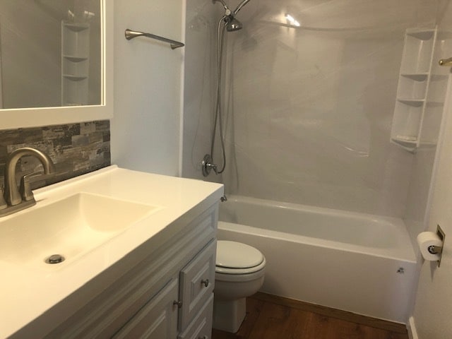 Building Photo - 515 E 14th N St