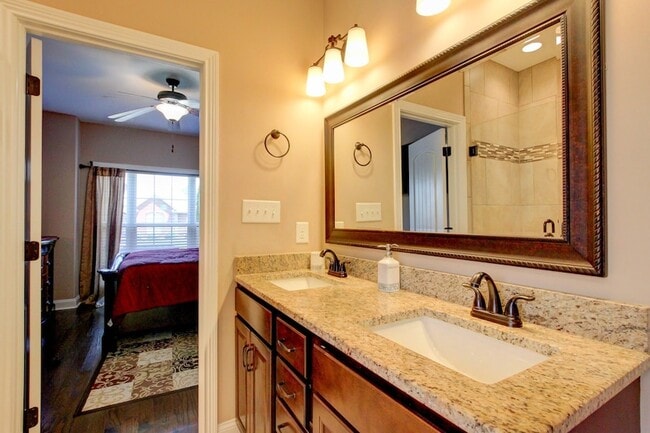 Building Photo - 2616 Browning Way