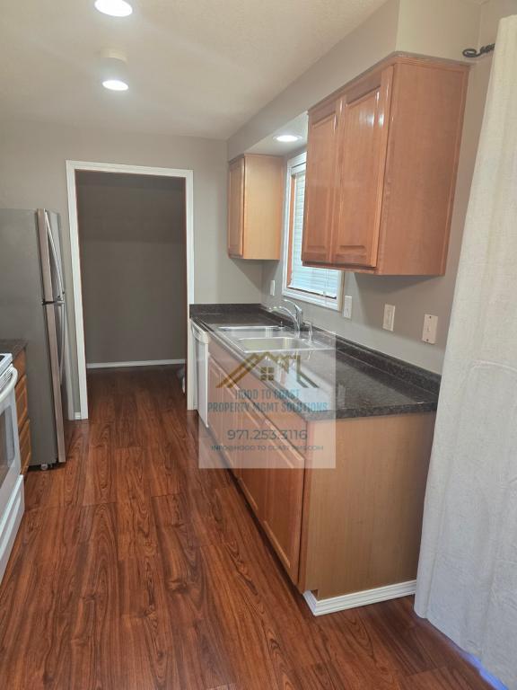 Building Photo - 3405 SE 150th Ave