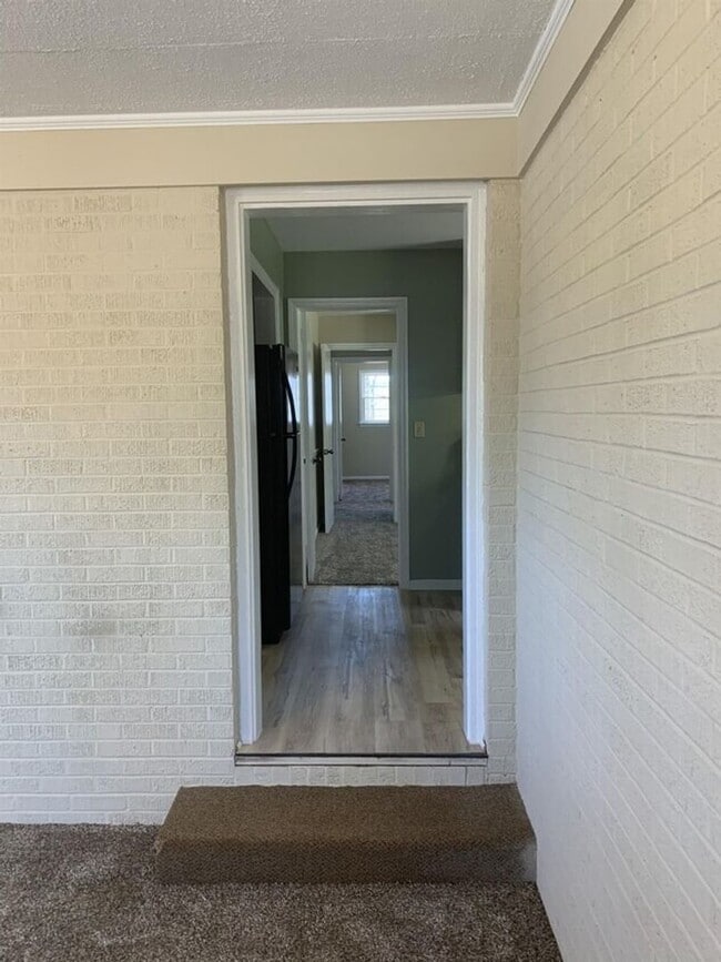 Building Photo - Beautiful Brick Ranch on Expansive Private Lot Near Athens