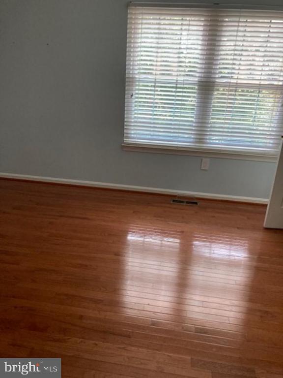 Building Photo - 8946 Waldren Way