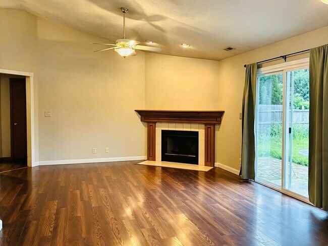 Building Photo - 4327 Hadley Ct