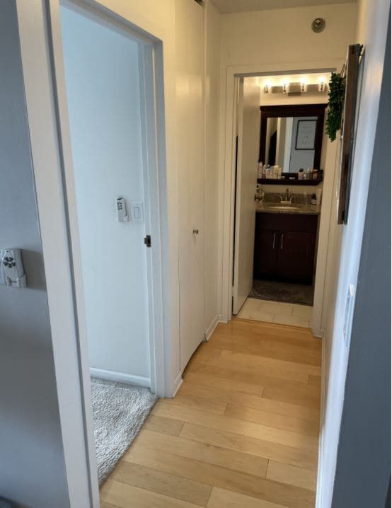 Building Photo - 1212 N La Salle Dr