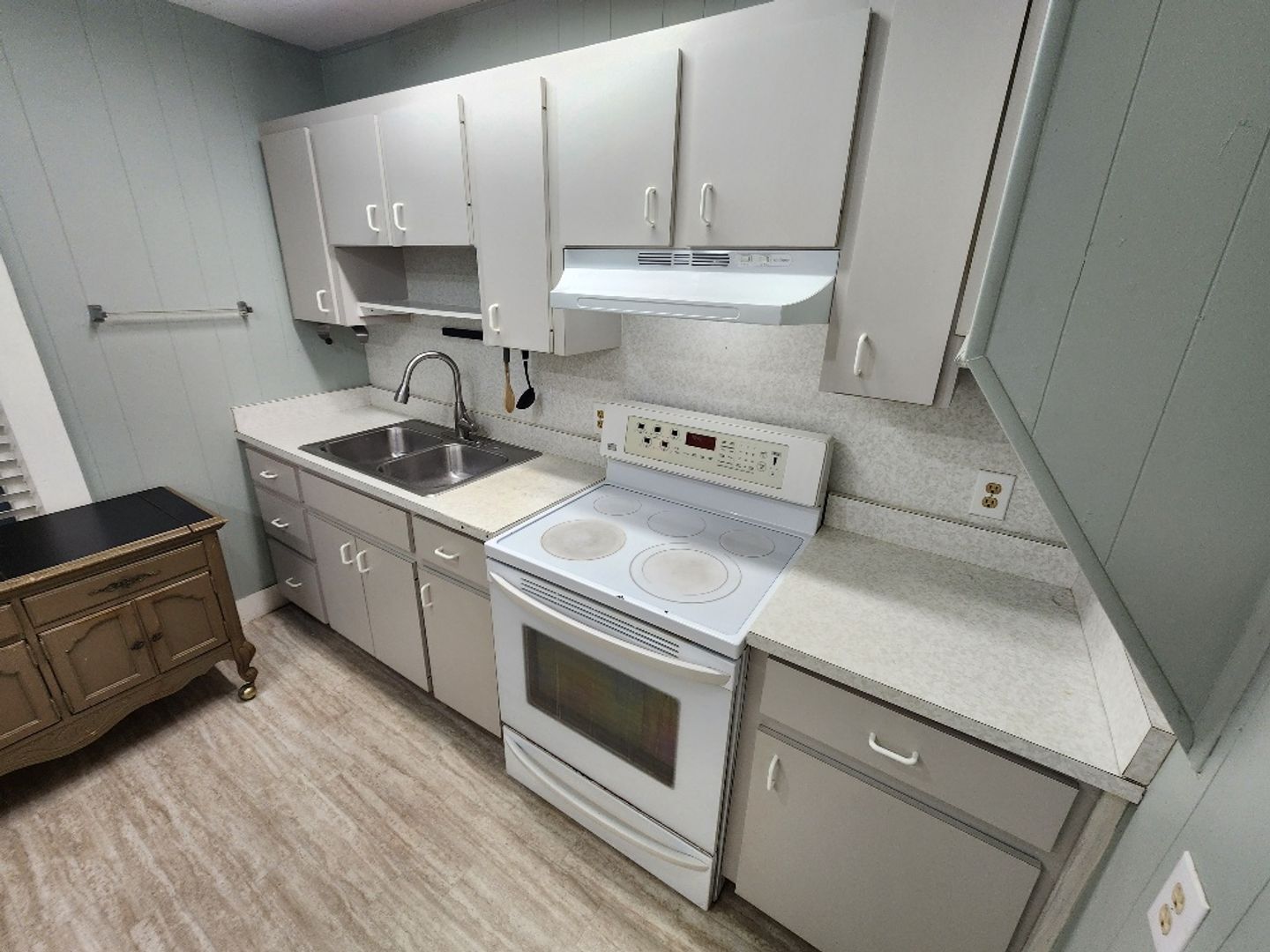 Building Photo - 110 Downing St